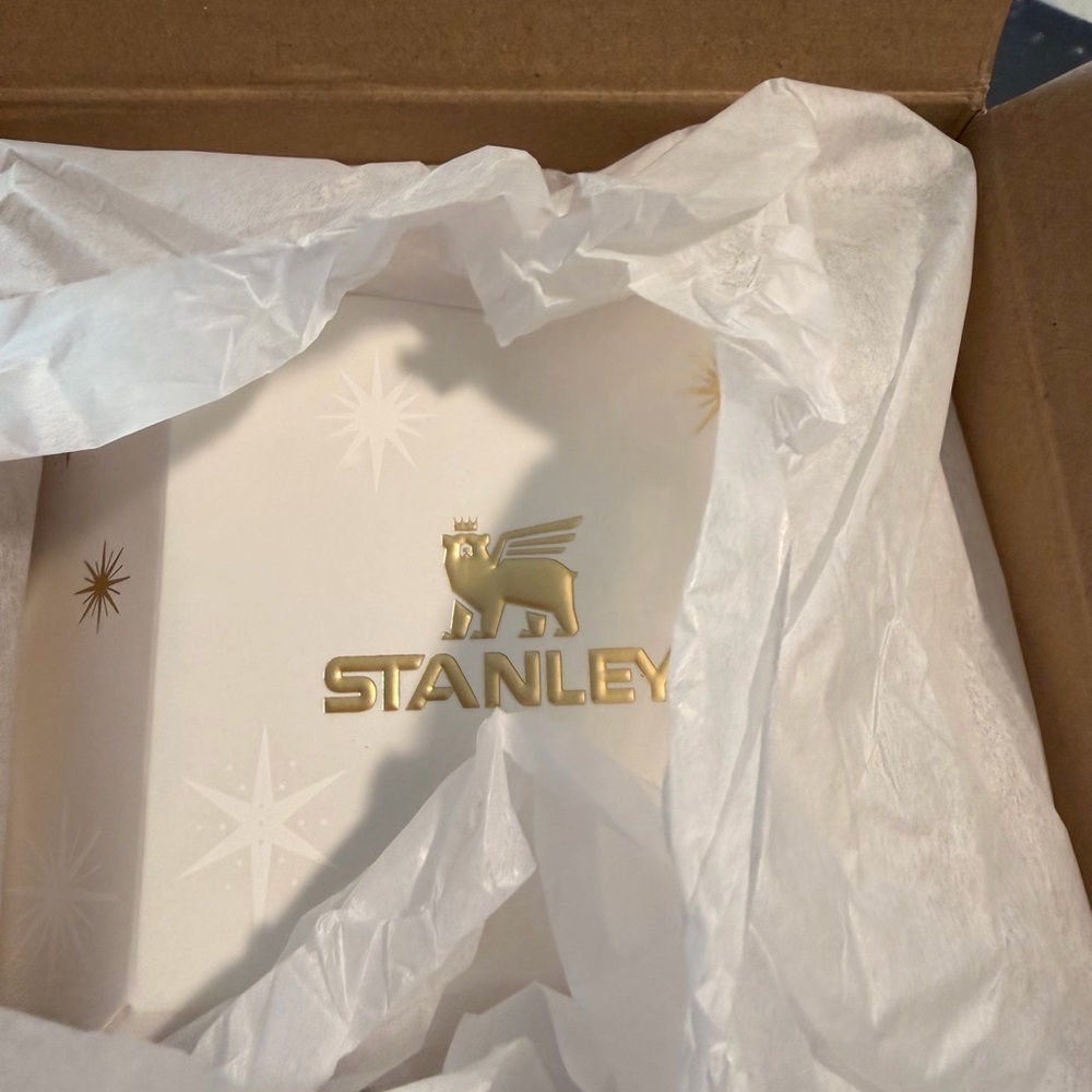 Stanley | Starlight Shimmer | The Quencher® Luxe H2.0 FlowState™ Tumbler | 30 OZ - Picture 2 of 3